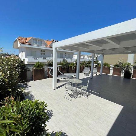 Апартаменты Casa Plauto Attico Senza Cucina Without Kichen Беллария-Иджеа-Марина Экстерьер фото